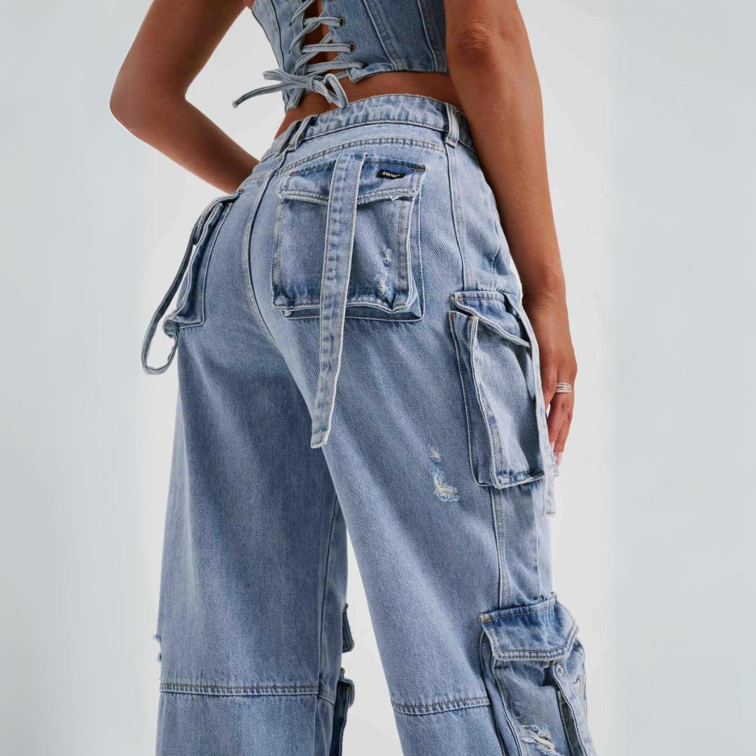 Conjunto Jeans Cargo e Cropped Corset com Amarração