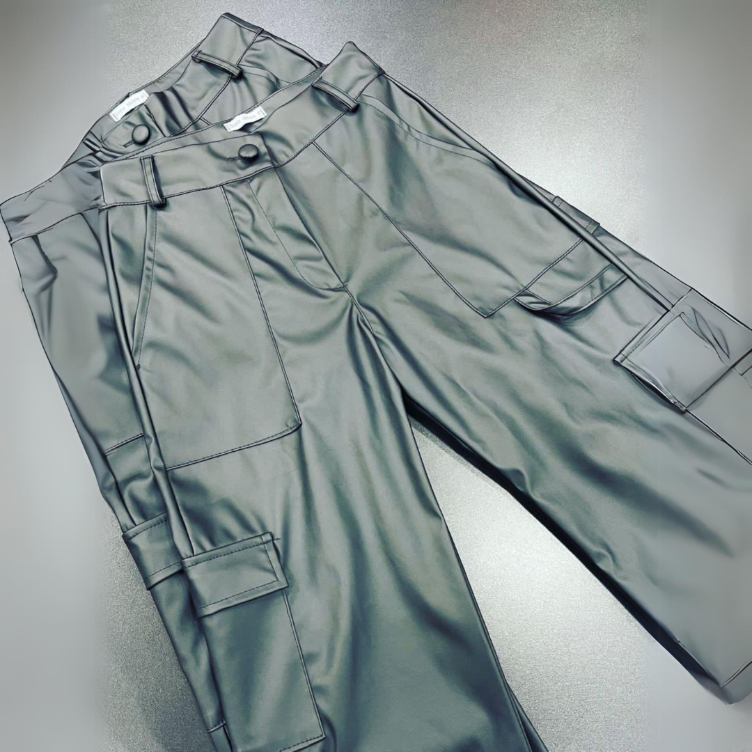 Calça Cargo em Courino