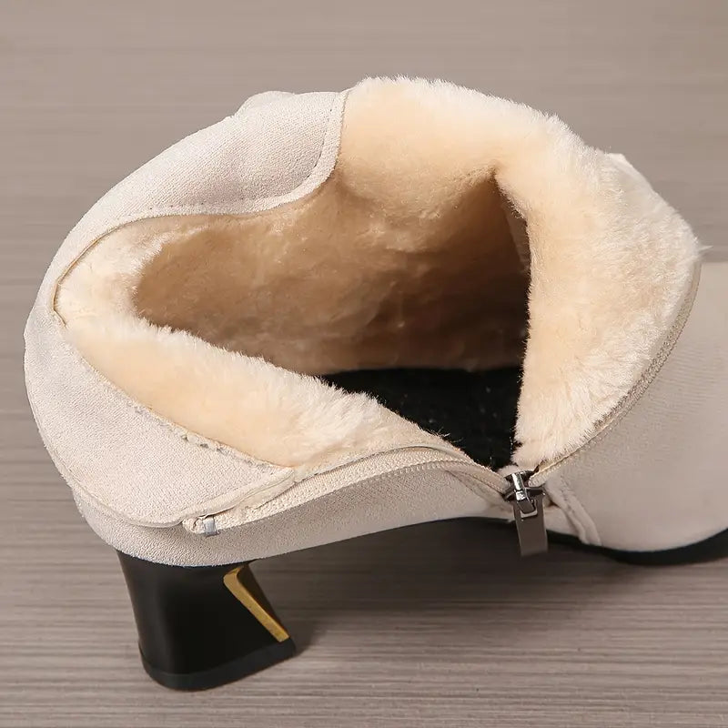 Bota Cano Curto Zênith Peluciada - LANÇAMENTO INVERNO 2025