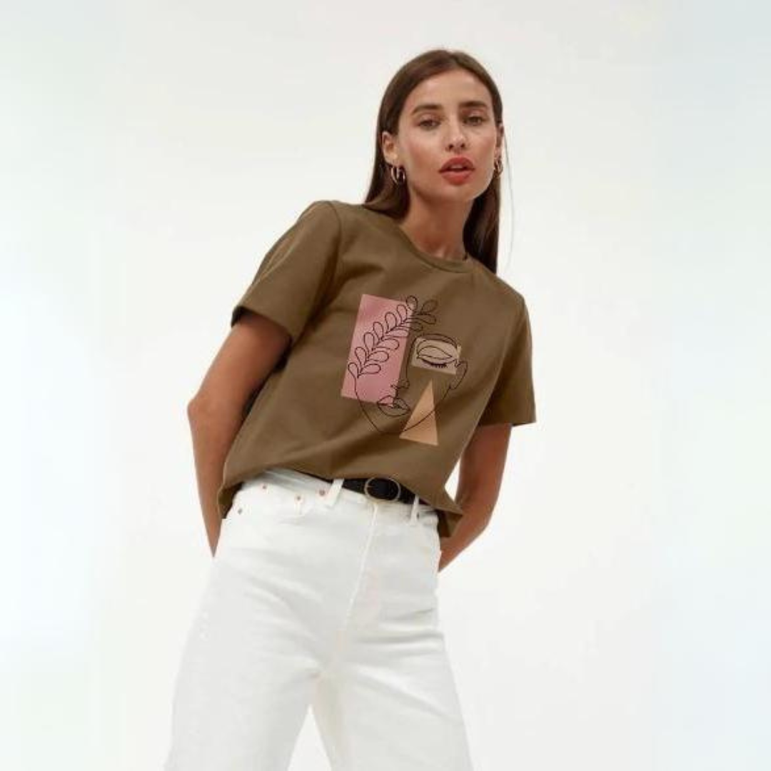 T-Shirt Feminina Aesthetic Outline