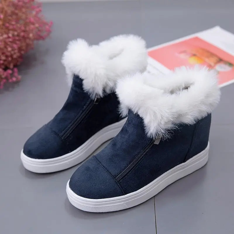 Bota Feminina Peluciada Plataforma Stefanie