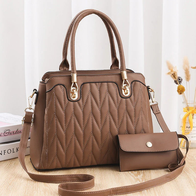 Bolsa Feminina Matelassê Emilia