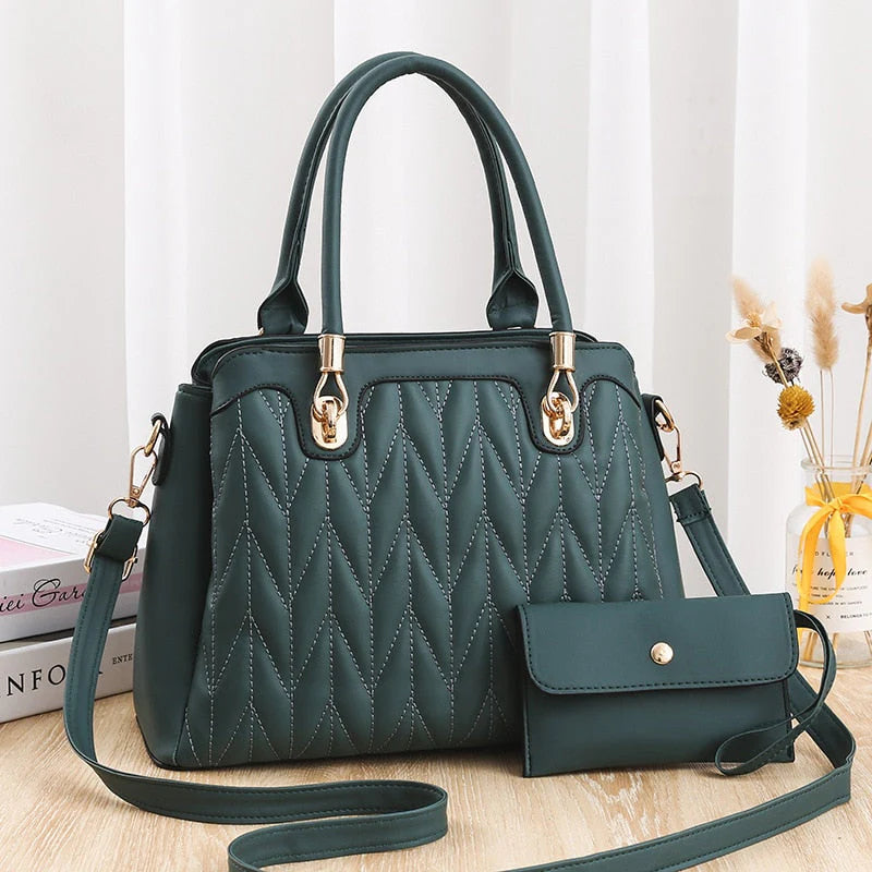 Bolsa Feminina Matelassê Emilia