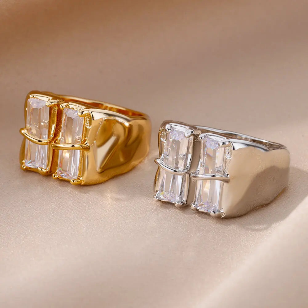 Anel de Zircônia Retangular Folheado a Ouro