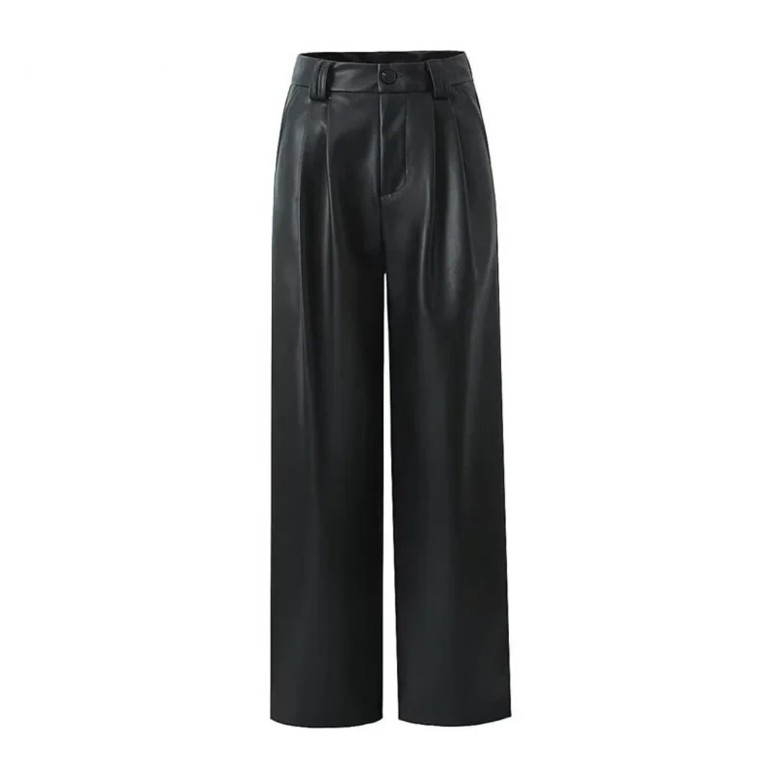 Calça Reta em Courino