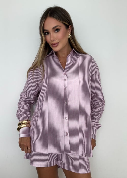 Conjunto Feminino Listrado Oversized / Elegância Despojada para os Dias de Verão!