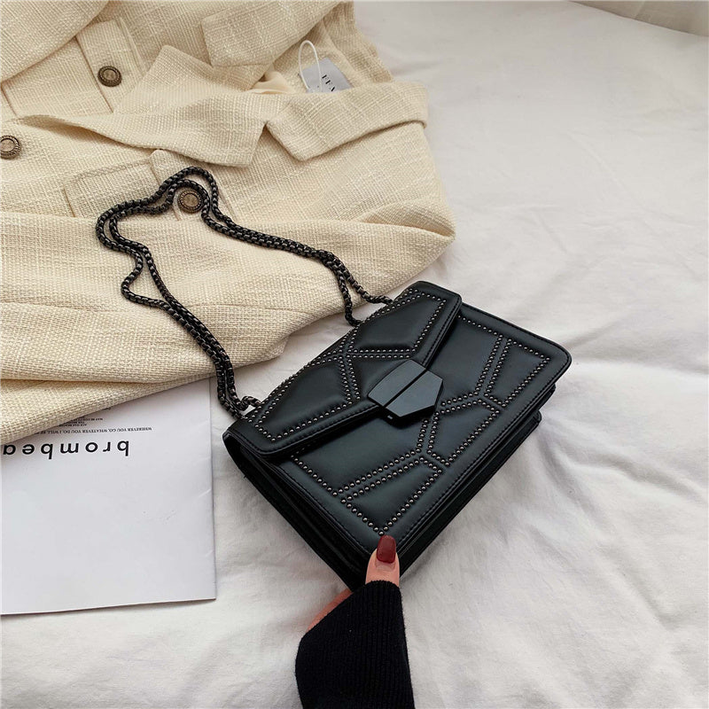 bolsa-couro-madame-luxy