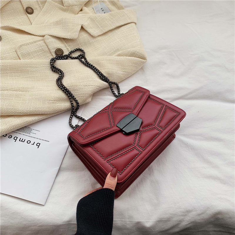 bolsa-couro-madame-luxy