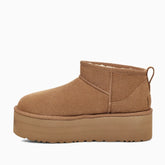 Bota Feminina Peluciada Mini Plataform UGG