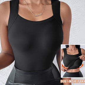 Seamless Base Layer Tank Top for a Slim Fit And Skin-Enhancing Effect.