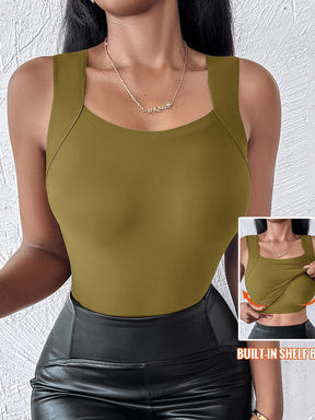 Seamless Base Layer Tank Top for a Slim Fit And Skin-Enhancing Effect.