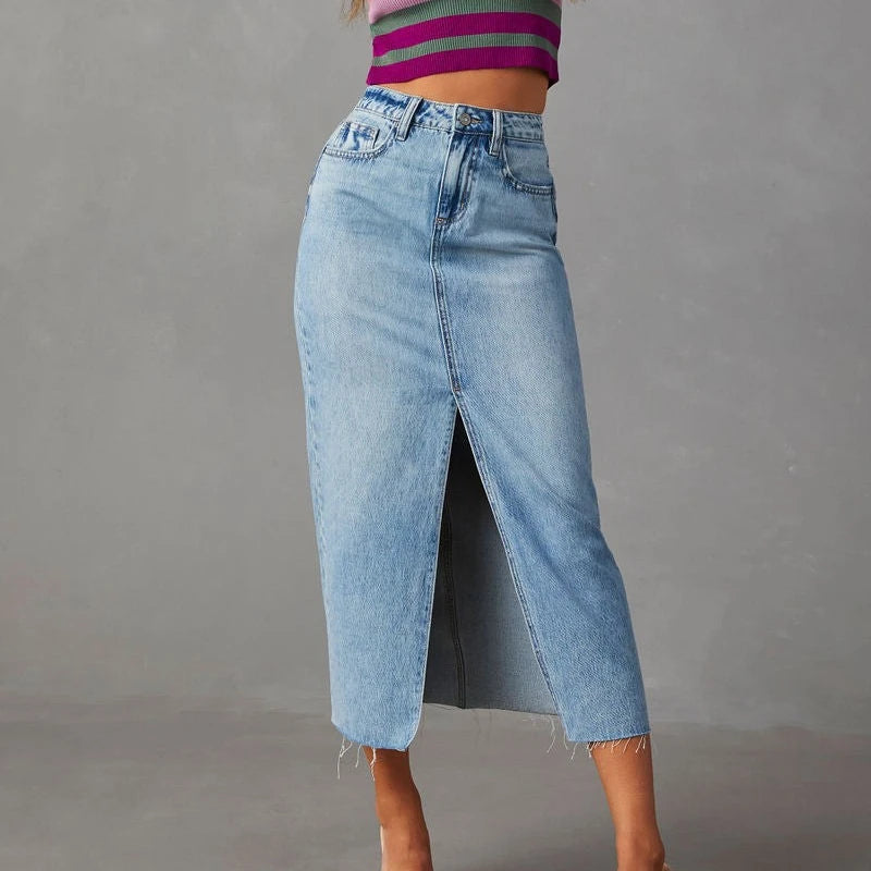 Saia Jeans Midi com Fenda Frontal
