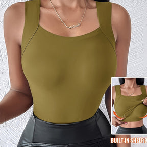 Seamless Base Layer Tank Top for a Slim Fit And Skin-Enhancing Effect.