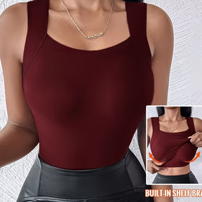 Seamless Base Layer Tank Top for a Slim Fit And Skin-Enhancing Effect.