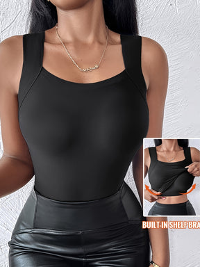 Seamless Base Layer Tank Top for a Slim Fit And Skin-Enhancing Effect.